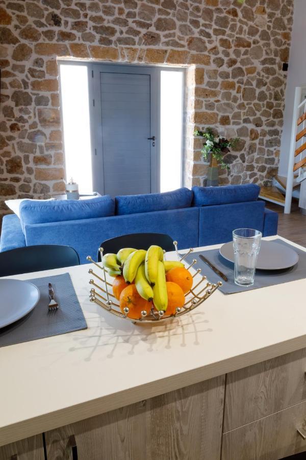 Adrian'S Luxury Apartments 1 Drepano  Bagian luar foto