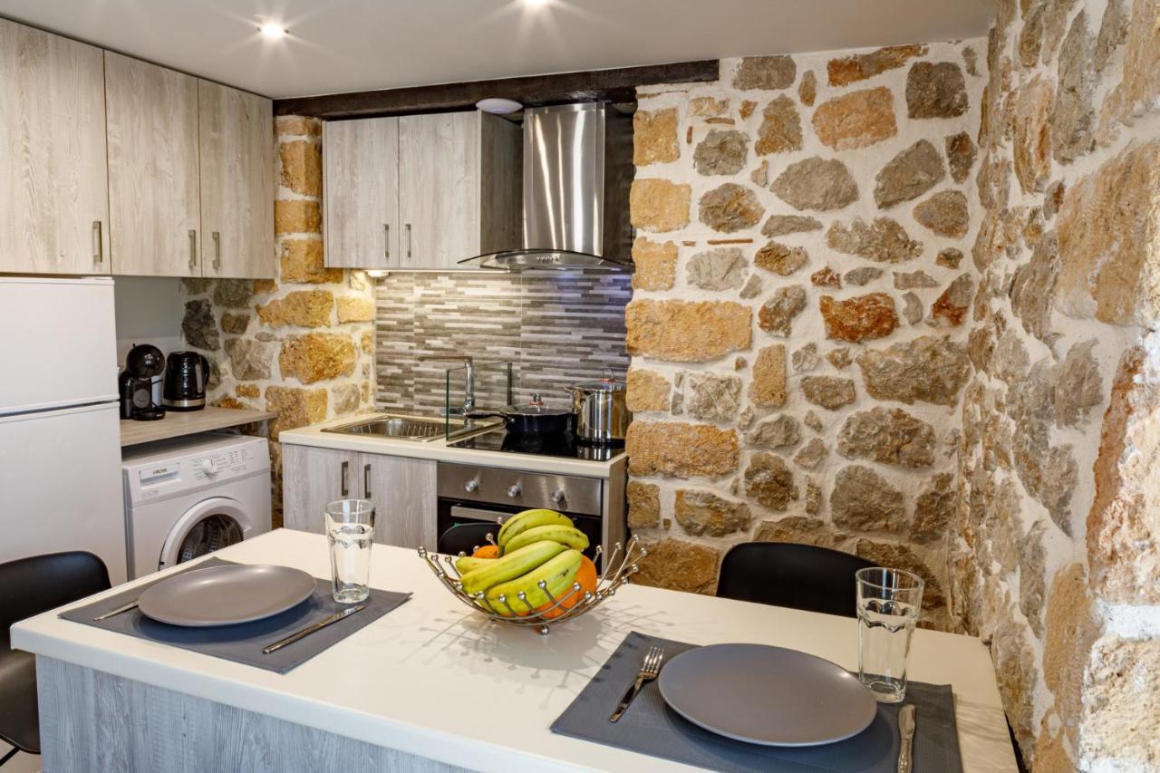 Adrian'S Luxury Apartments 1 Drepano  Bagian luar foto