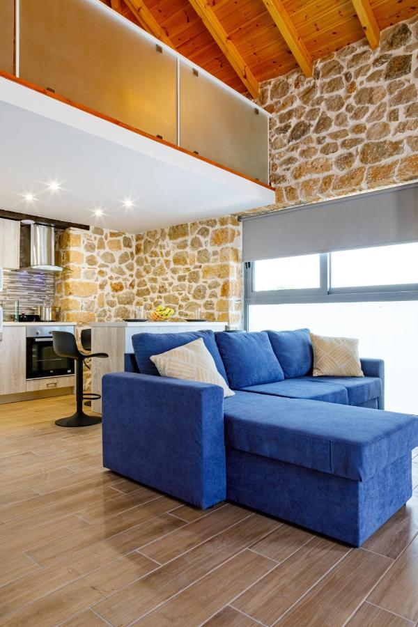 Adrian'S Luxury Apartments 1 Drepano  Bagian luar foto